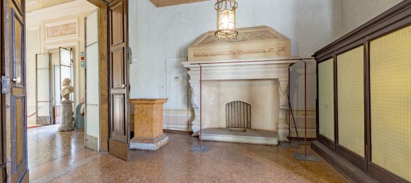 20 bedrooms Building in Cremona, Italy No. 112401 17