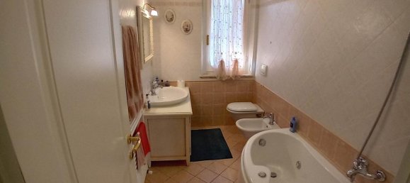 4 Schlafzimmer Villa in Pietrasanta, Italy, Nr. 1403 6