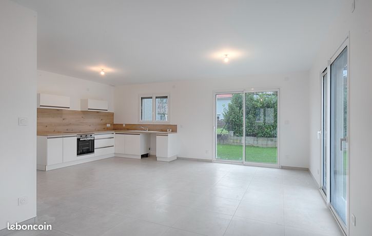 3 bedrooms Villa in Belley, France No. 313662