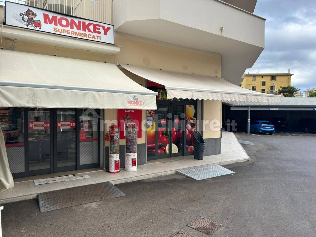 4-Zimmer Gewerbliche Immobilie in Formia, Italy, Nr. 281948