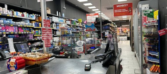 4-Zimmer Gewerbliche Immobilie in Formia, Italy, Nr. 281948 20