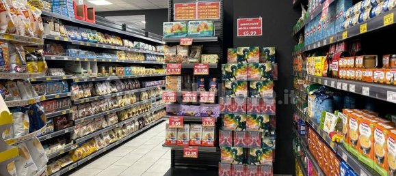 4-Zimmer Gewerbliche Immobilie in Formia, Italy, Nr. 281948 18