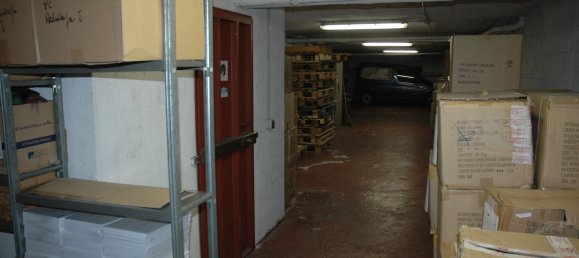 111m² Commercial property in Milan, Italy No. 246983 4