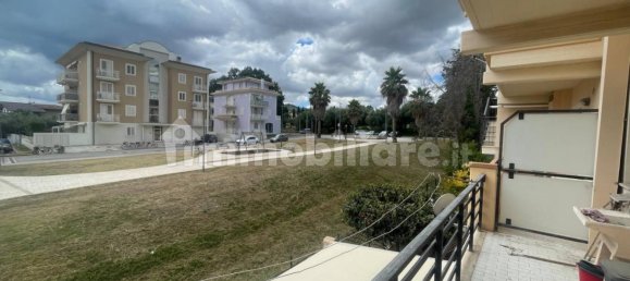 Apartamento de 2 dormitorios en Alba Adriatica, Italy No. 301405 8