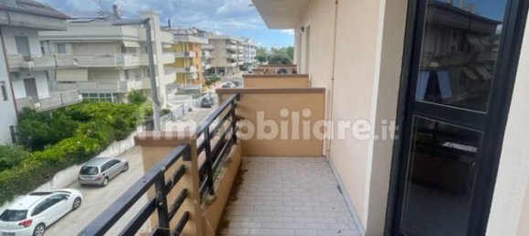 Apartamento de 2 dormitorios en Alba Adriatica, Italy No. 301405 21