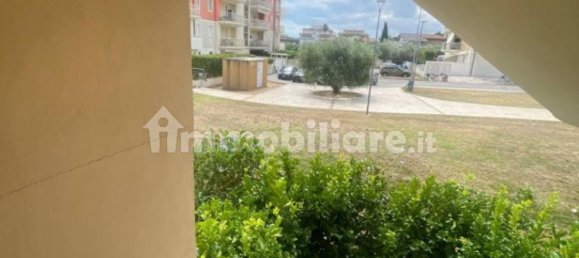 Apartamento de 2 dormitorios en Alba Adriatica, Italy No. 301405 34