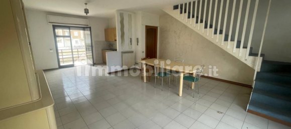Apartamento de 2 dormitorios en Alba Adriatica, Italy No. 301405 3
