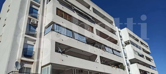 3 bedrooms Apartment in Messina, Italy No. 70323 13