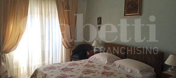 3 bedrooms Apartment in Messina, Italy No. 70323 17