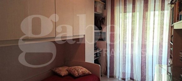 3 bedrooms Apartment in Messina, Italy No. 70323 8
