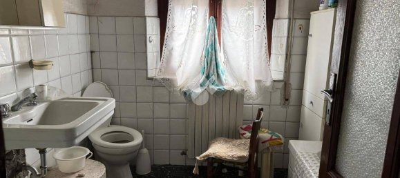 2 Schlafzimmer Haus in Ponte Buggianese, Italy, Nr. 270826 17