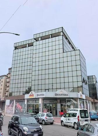 Escritório de 4 divisões em Brindisi, Italy N.º 257269