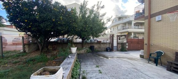 3 bedrooms Apartment in Rome, Italy No. 310811 21