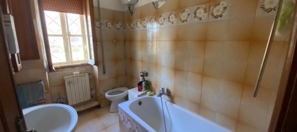 3 bedrooms Apartment in Rome, Italy No. 310811 13