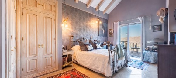 4 bedrooms Villa in Istan, Spain No. 233634 15