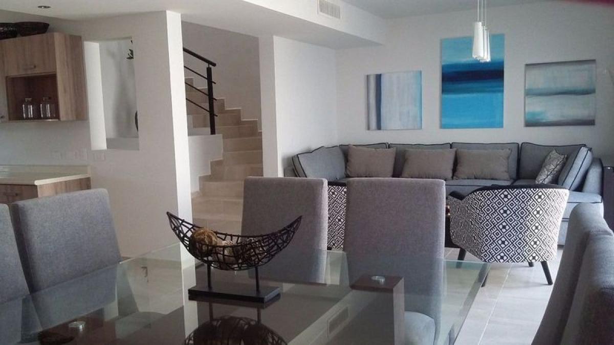 3 bedrooms House in Playa Vicente, Mexico No. 156461