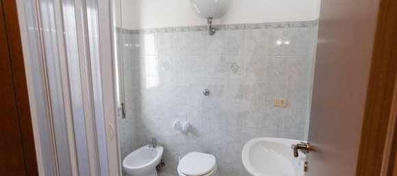 3 rooms House in Calvi, Italy No. 176375 9
