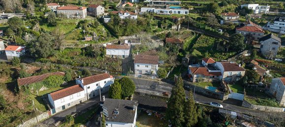 3 bedrooms House in Lanhelas, Portugal No. 28909 2