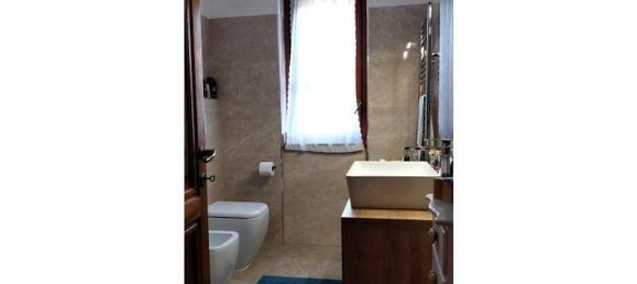 4 bedrooms Villa in Rome, Italy No. 11196 32