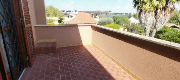 4 bedrooms Villa in Rome, Italy No. 11196 29