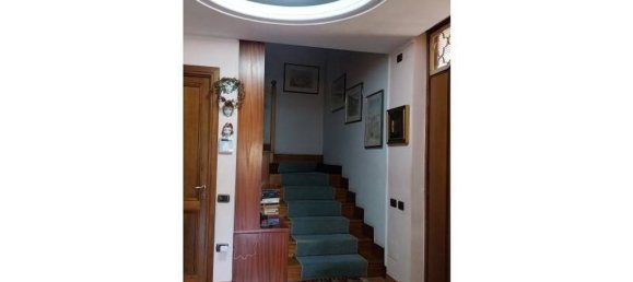 4 bedrooms Villa in Rome, Italy No. 11196 13