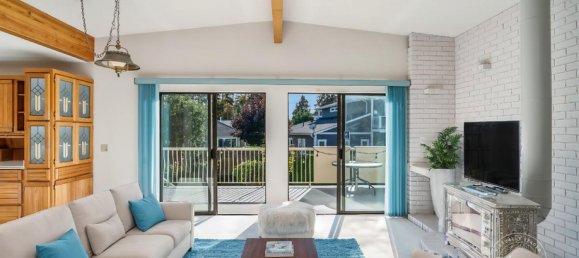 3 bedrooms House in British Columbia, Canada No. 1295 3