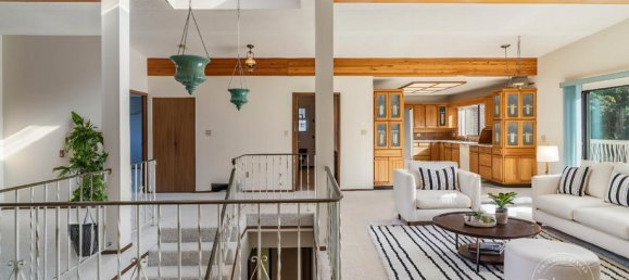 3 bedrooms House in British Columbia, Canada No. 1295 9