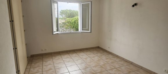 3 Schlafzimmer Haus in Saint-Jean-d'Angely, France, Nr. 302620 7