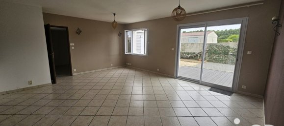 3 Schlafzimmer Haus in Saint-Jean-d'Angely, France, Nr. 302620 3