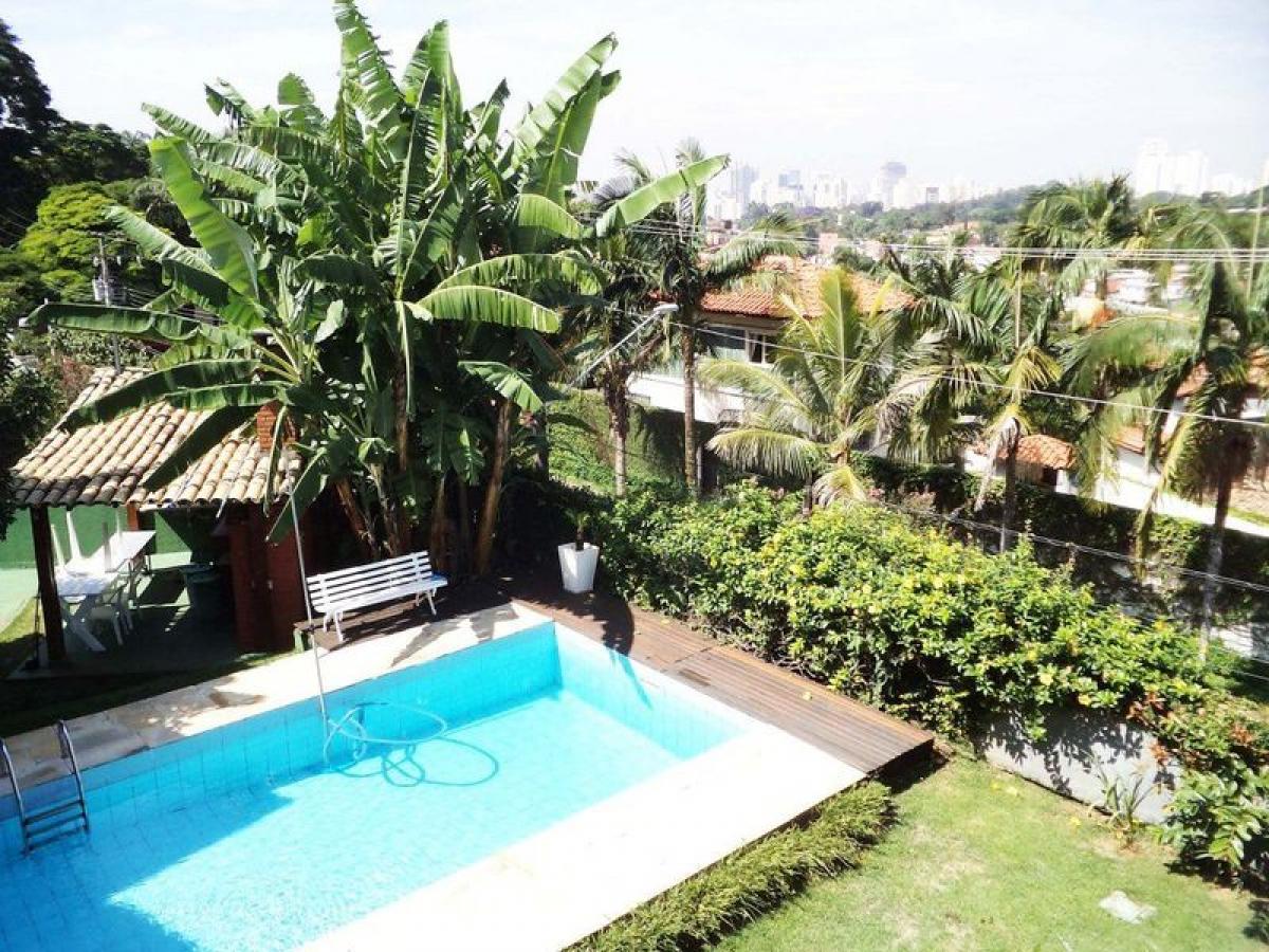 Casa de 6 dormitorios en Sao Paulo, Brazil No. 495804