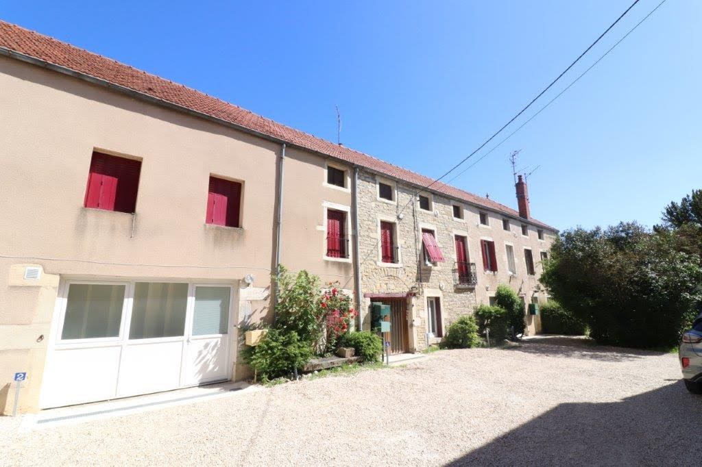 9 chambres Appartement à Saint-Apollinaire, France No. 269238