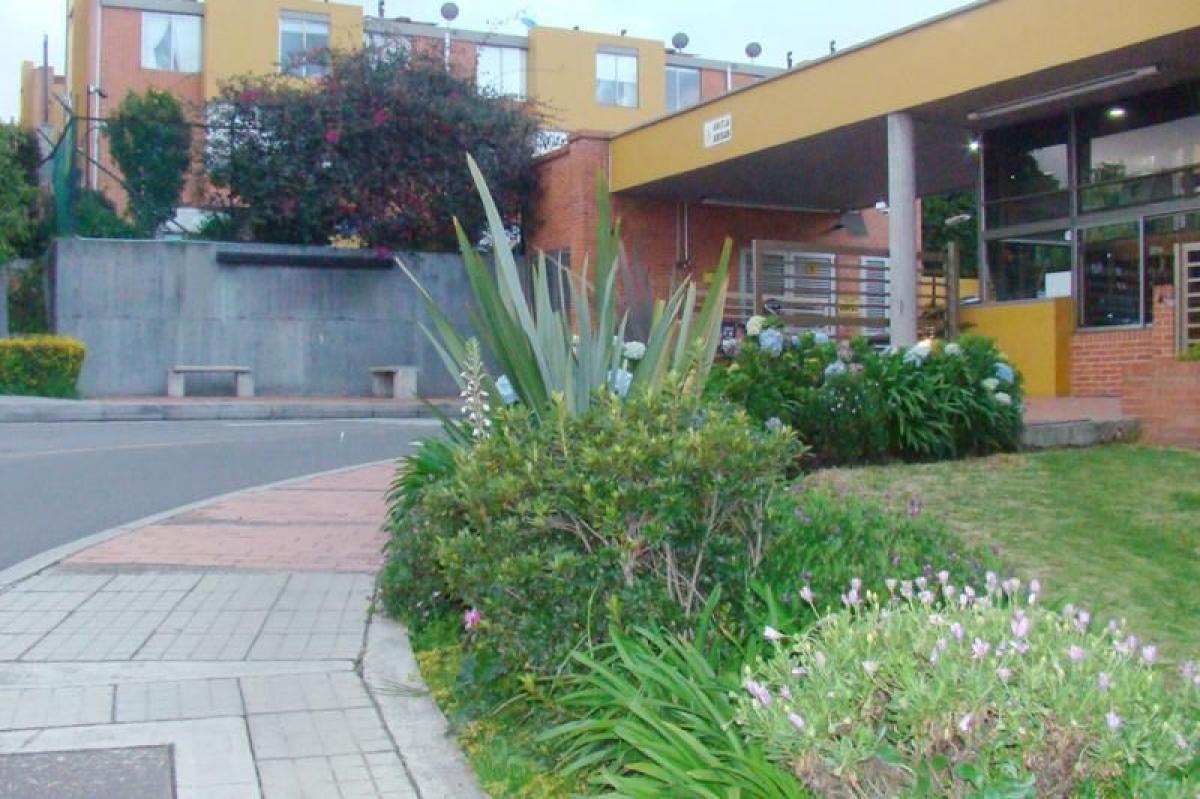 3 bedrooms House in Bogota, Colombia No. 10741