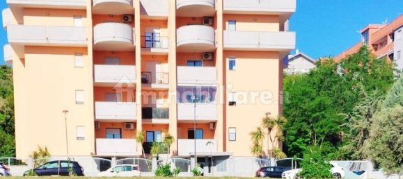 Apartamento de 2 dormitorios en Pescara, Italy No. 108739 13