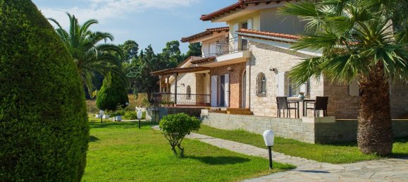 5 bedrooms Property in Chalkidiki, Greece No. 4743 2