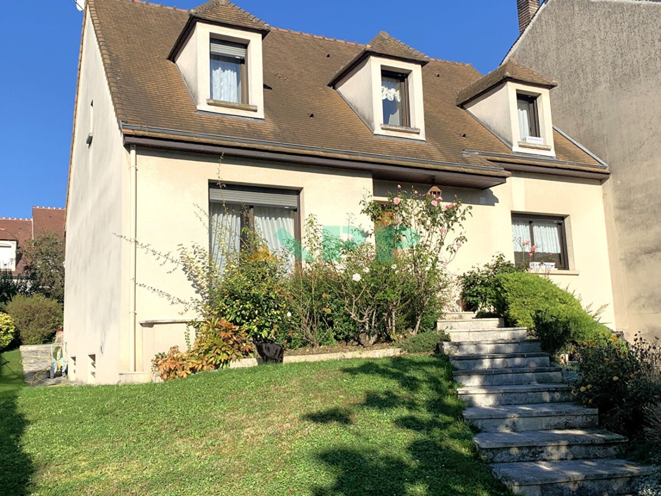 4 bedrooms Villa in Juvisy-sur-Orge, France No. 182262