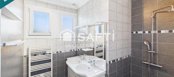 3 bedrooms House in Gray, France No. 273954 7