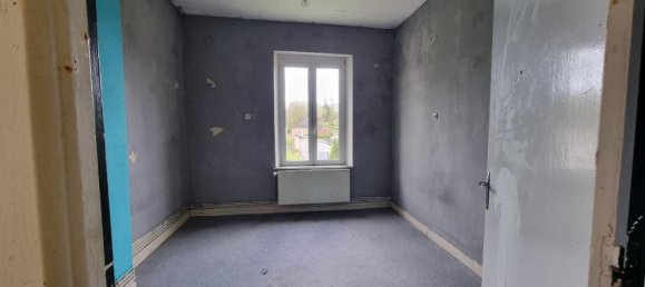 10 Schlafzimmer Haus in Signy-le-Petit, France, Nr. 68690 12