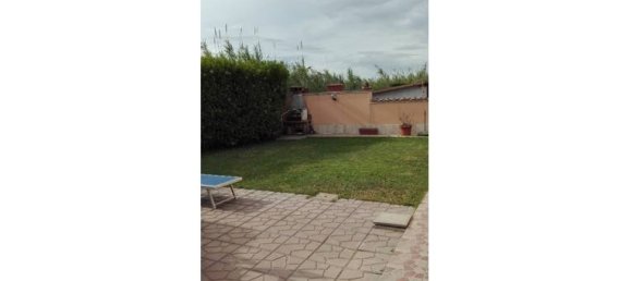 Дом с 5 комнатами в Фьюмичино, Италия № 254010 2