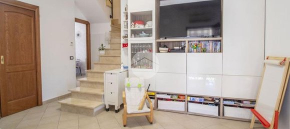 Apartamento T2 em Marcellina, Italy N.º 273417 3