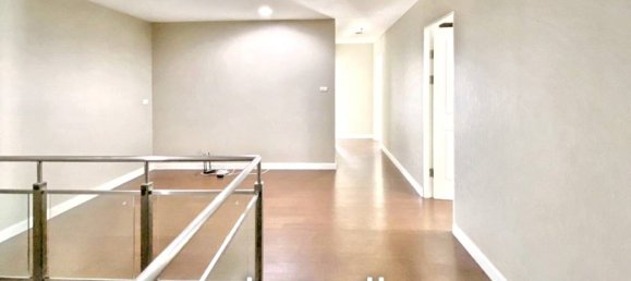 5 bedrooms Condo in Huai Khwang, Thailand No. 26393 6