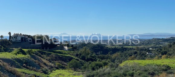  Land in Estepona, Spain No. 25682 9