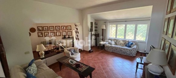 4 bedrooms Villa in Fiumicino, Italy No. 188409 5
