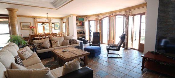 7 bedrooms House in Frigiliana, Spain No. 106586 3