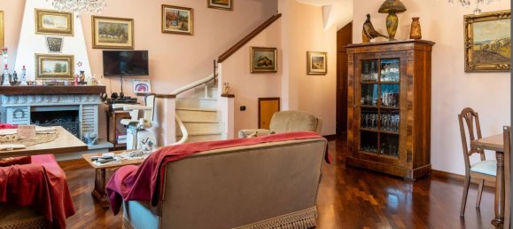 5-Zimmer Haus in Modena, Italy, Nr. 82238 10