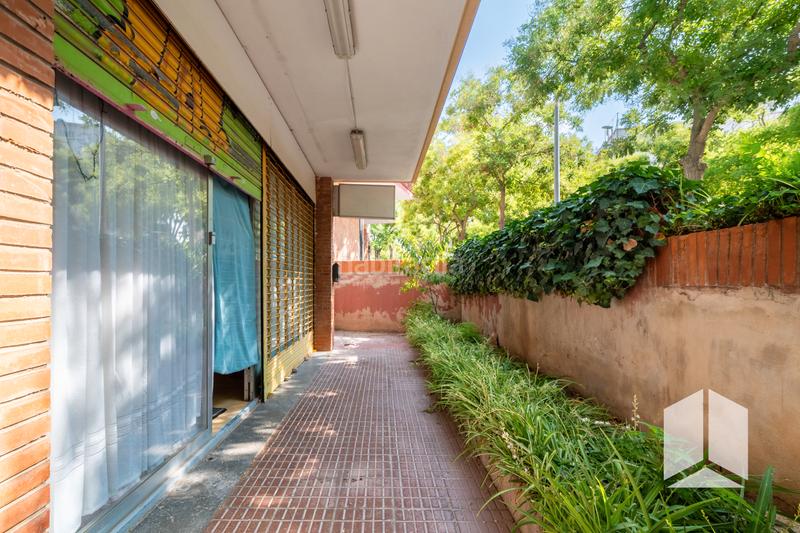 Propiedad comercial de 2 dormitorios en Castelldefels, Spain No. 276162