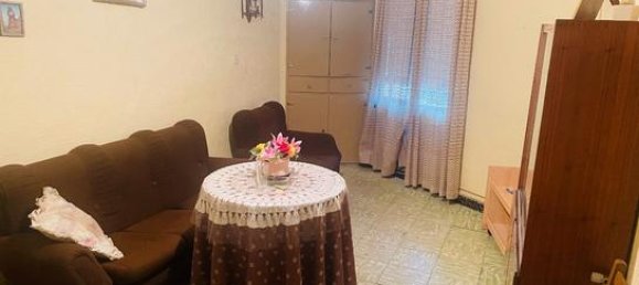 3 bedrooms House in Villacanas, Spain No. 183073 3