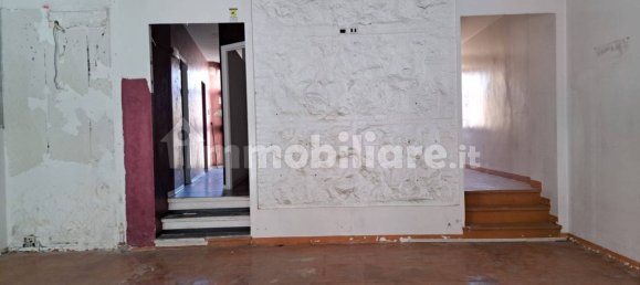 2 rooms Commercial property in Genzano di Roma, Italy No. 373395 9