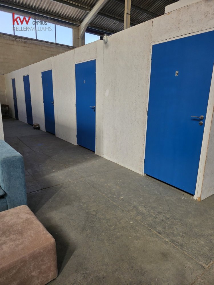Almacén en Larnaka, Cyprus 24 m² No. 173031