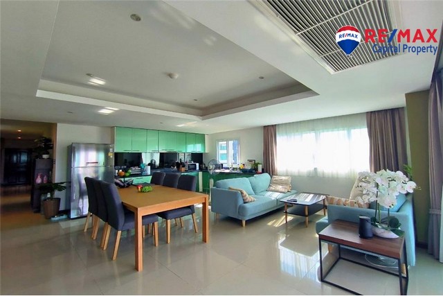 3 bedrooms Condo in Pattaya, Thailand No. 12280