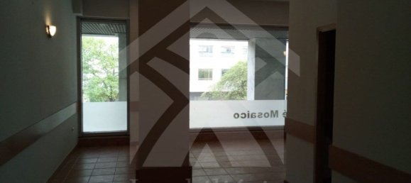 65m² Commercial property in Maia, Portugal No. 89831 16